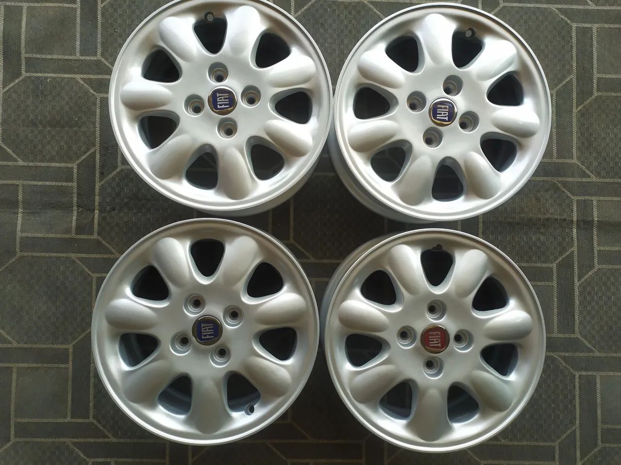 Rodas Fiat aro 14  - Foto 2