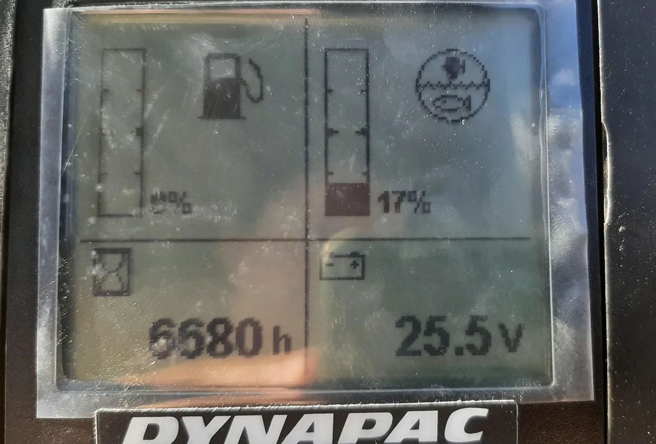Rolo Compactador Dynapac CC-424 ano 2014, Chapa / Chapa (Tandem), em MG - Foto 4