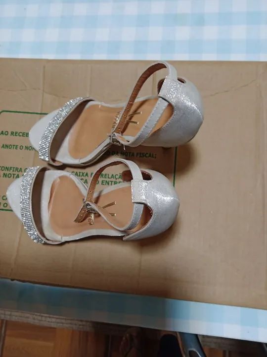 Sandálias Femininas Novas - Foto 2