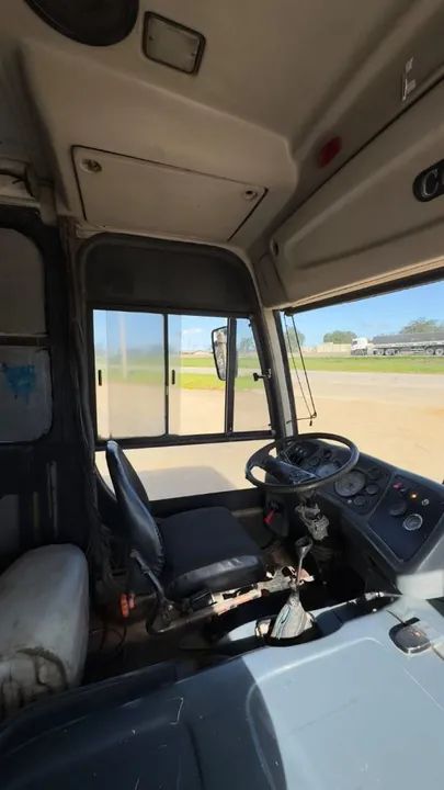 Ônibus Motorhome (Falta Mobiliar) - Foto 3