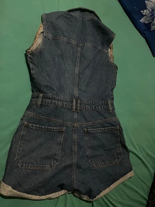 Macaquinho em Jeans sem Manga com Botões - Foto 5