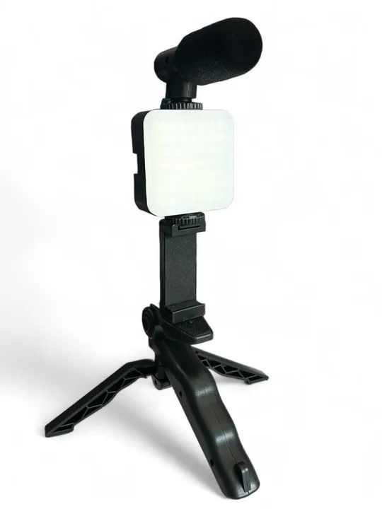 Kit Tripé Para Celular Com Led e Microfone - Foto 3