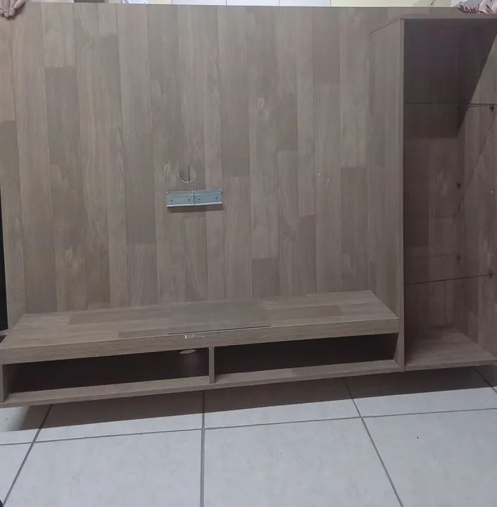 Rack com Painell para TV com estante na leteral - Foto 2