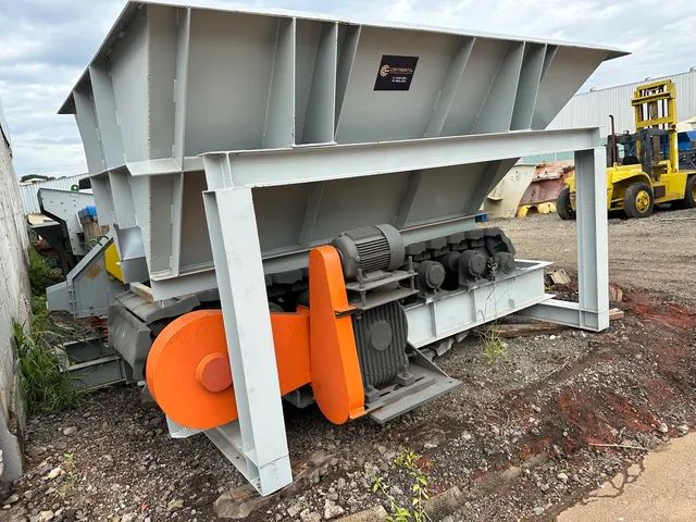 Britador ( alimentador de sapatas 2,80x0,80