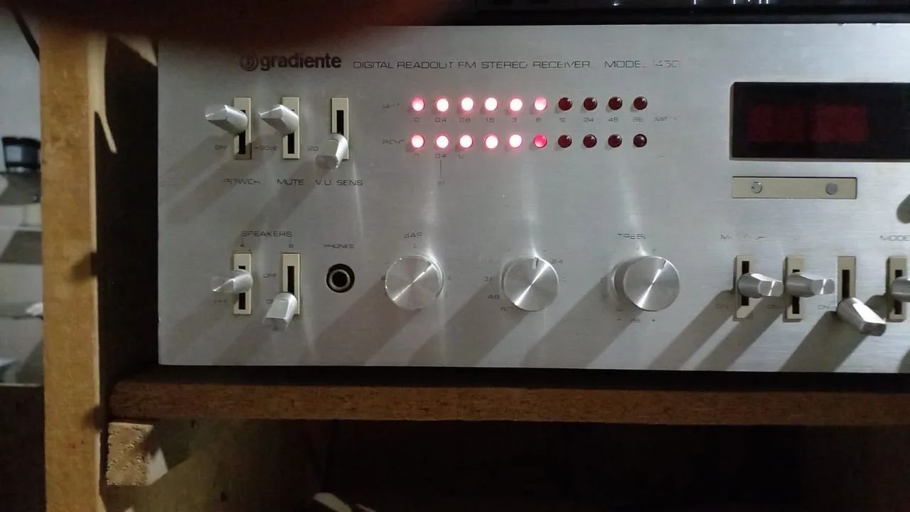 Gradiente - Receiver Stereo - Modelo 1450 - Foto 2