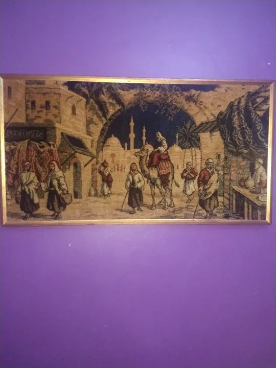 Vendo quadro religioso