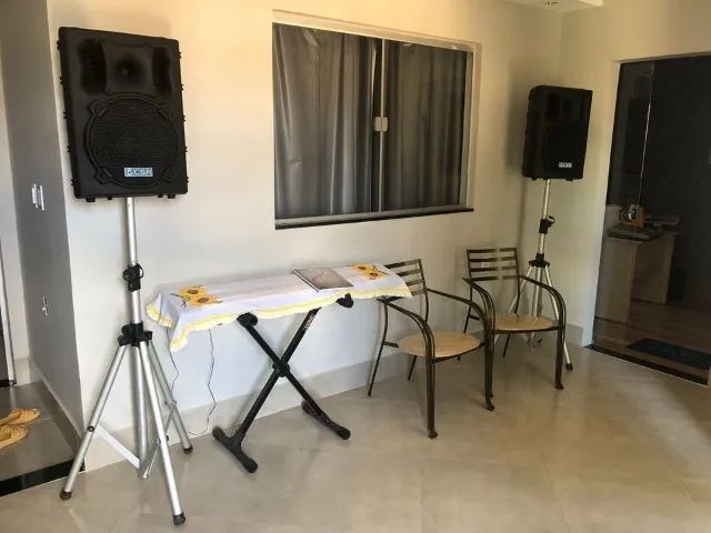 Caixas Acústicas CSR 3000A e CSR 3000 + Pedestais