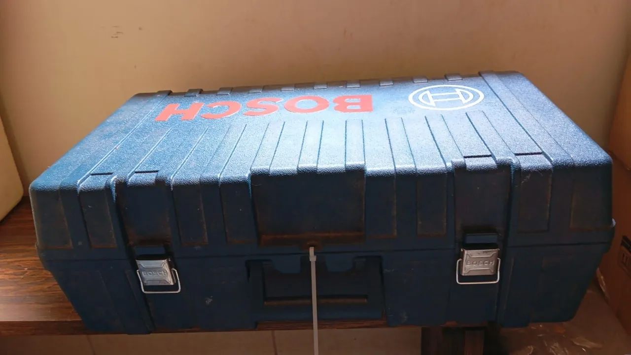 Lixadeira de Parede Bosch GTR 550 com Maleta 220V - Foto 3