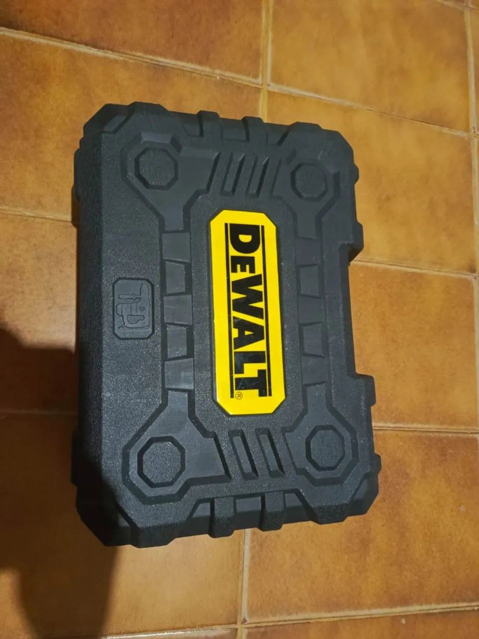 Vende martelete dewart 5.5kilos - Foto 2