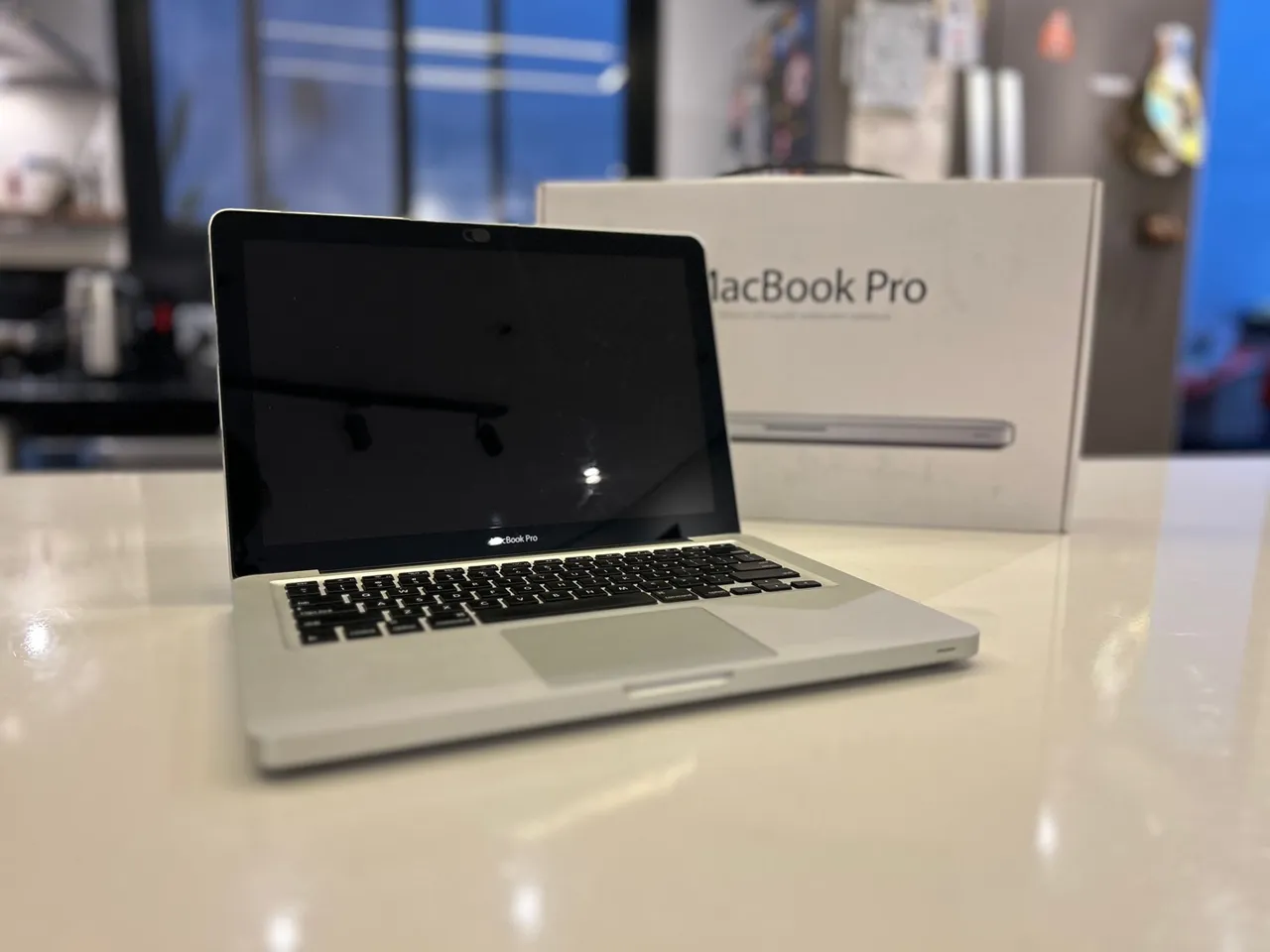 macbook pro i5 16gb