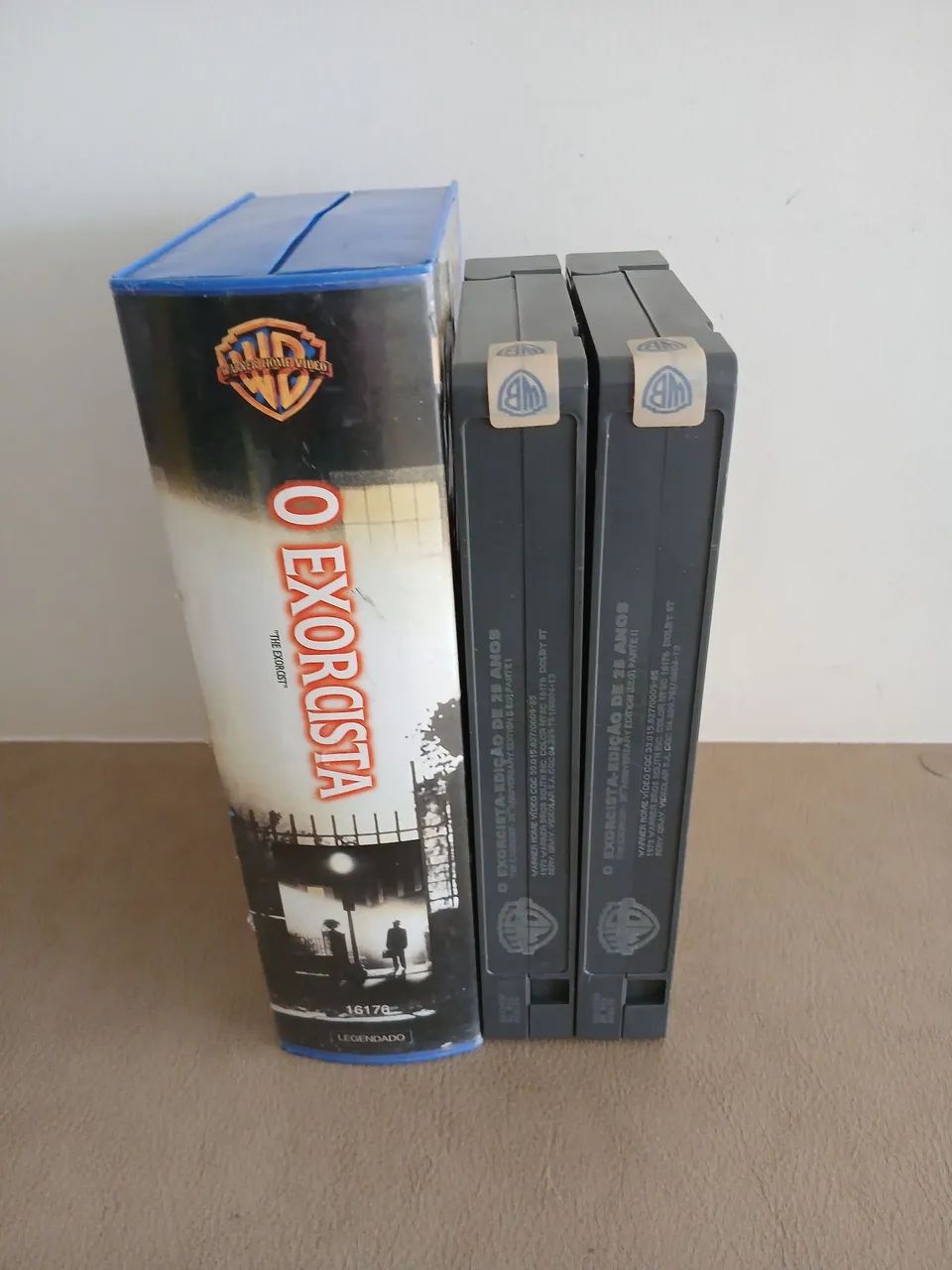 Fita Vhs Dupla O Exorcista - Edição Especial 25 Anos - Foto 3