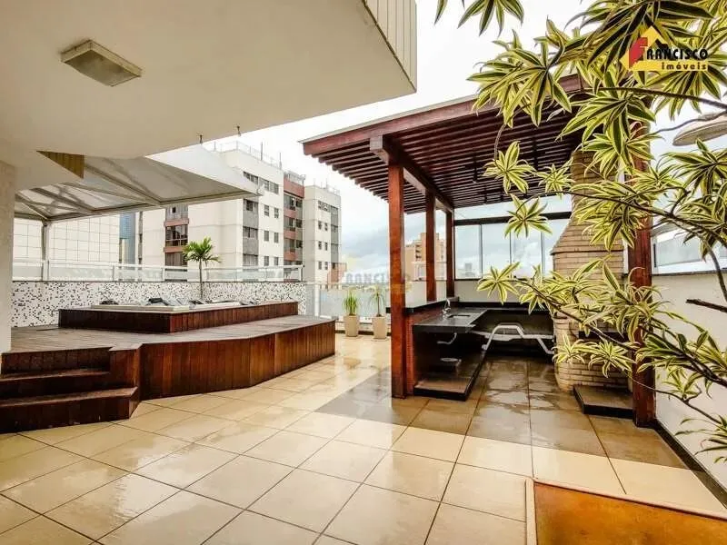 Cobertura Residencial no Centro
