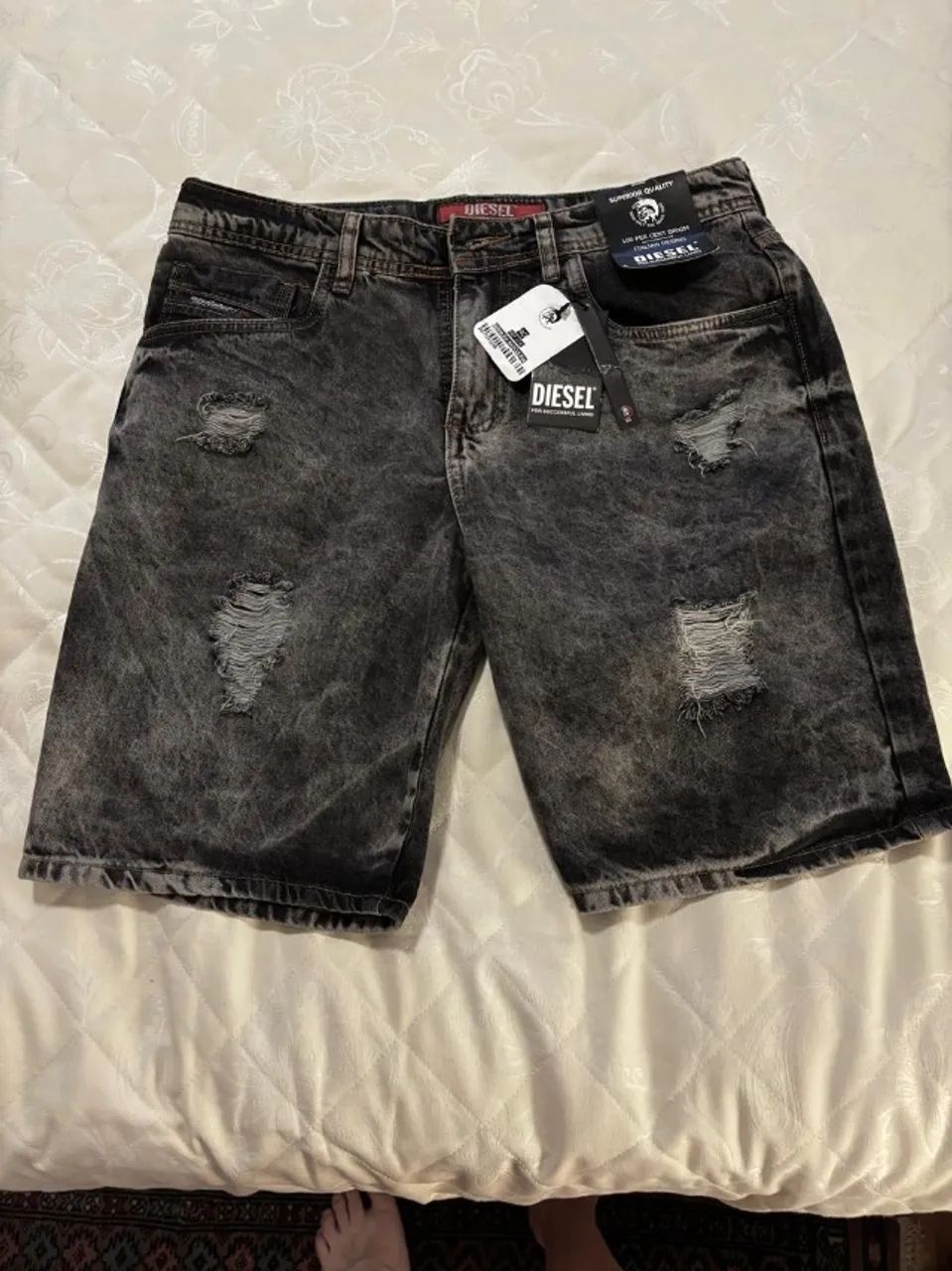 Bermuda jeans DIESEL  número 42 nova sem uso!! - Foto 2