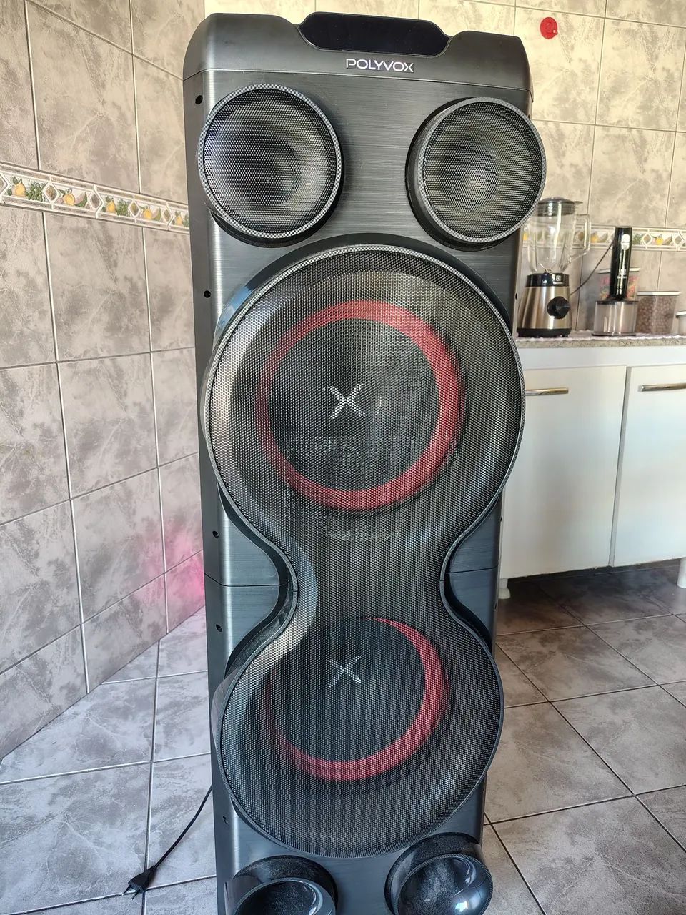 Caixa de Som Polyvox com luzes - Foto 2
