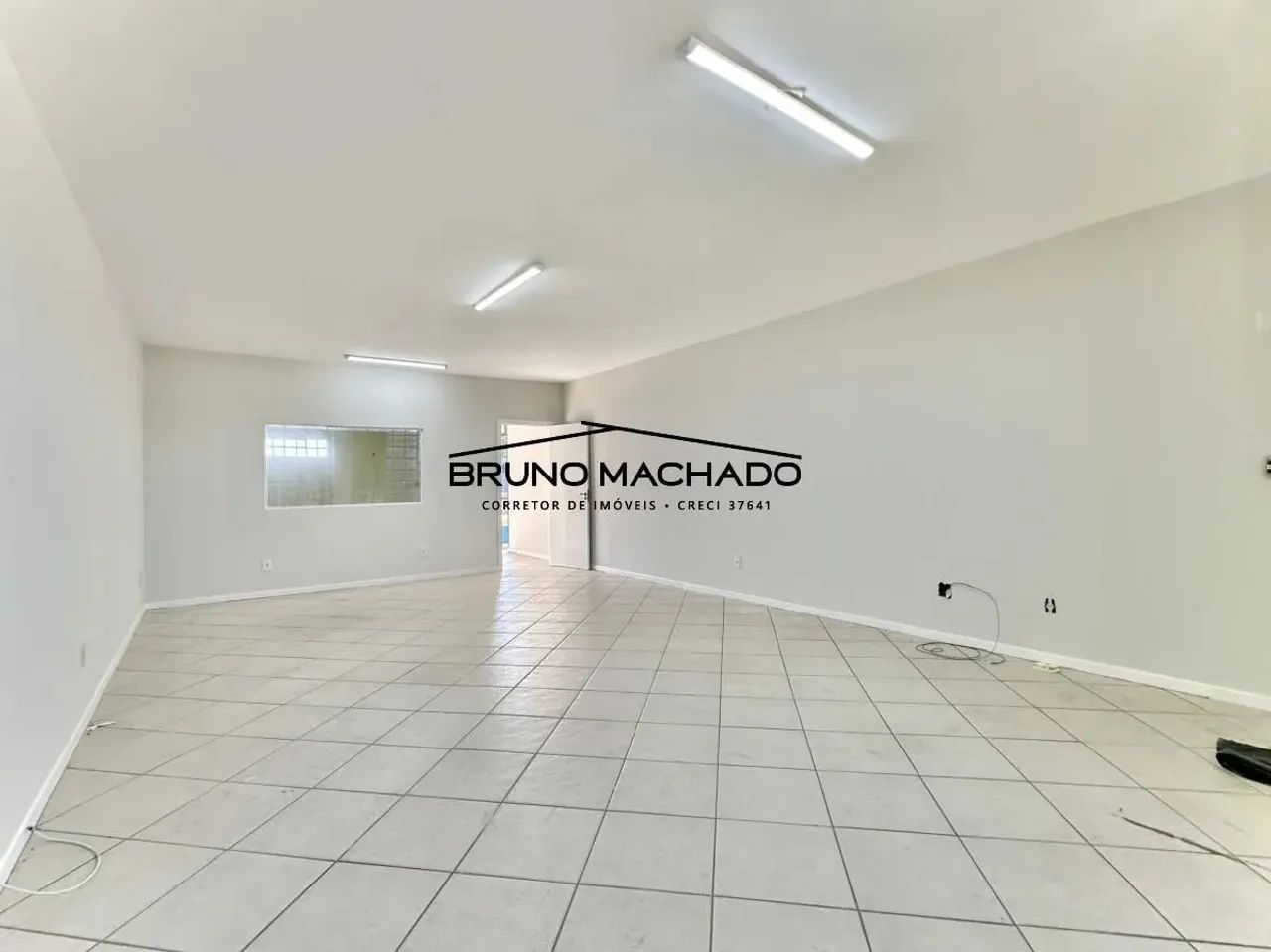 Sala Comercial para Venda em Curitiba, Santa Cândida, 1 banheiro, 3 vagas - Foto 5
