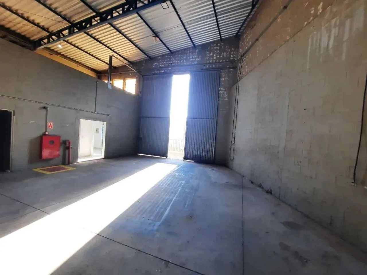 Salão para alugar, 245 m² por R$ 4.216,34/mês - Conjunto Habitacional Francisco de Cillo ( - Foto 4