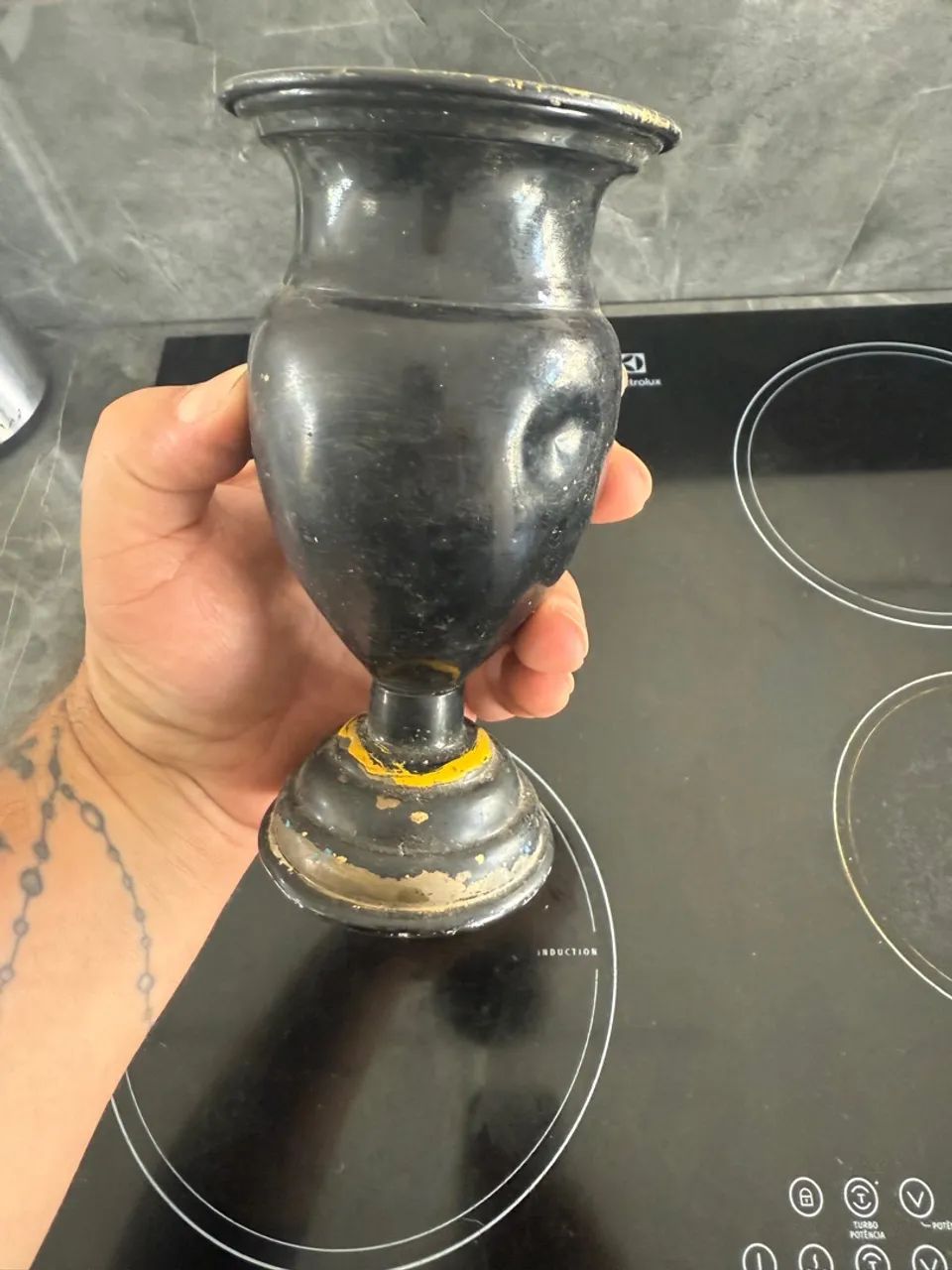 Vaso Decorativo de Metal Preto - Foto 6