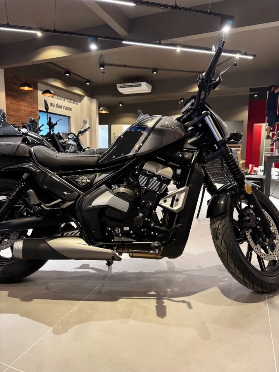 Calibro Custom 700 - Foto 4