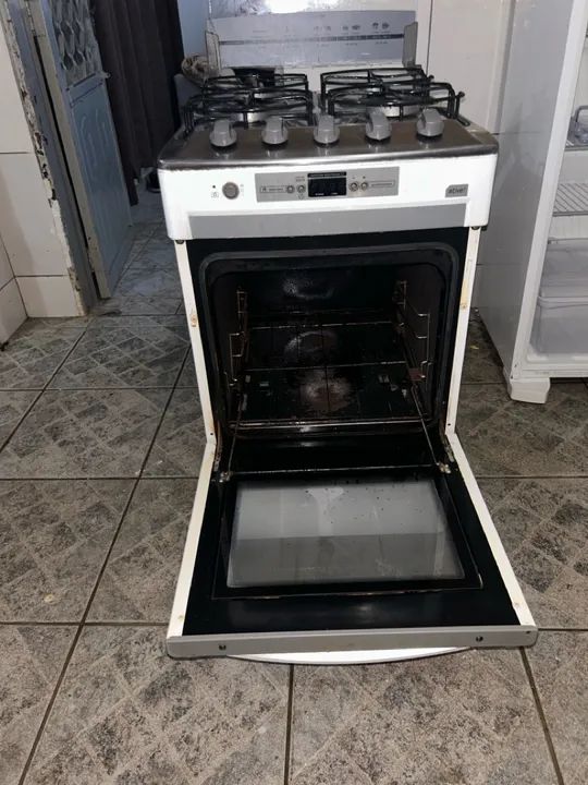 Fogão Brastemp 4 Bocas  Timer digital - Foto 2