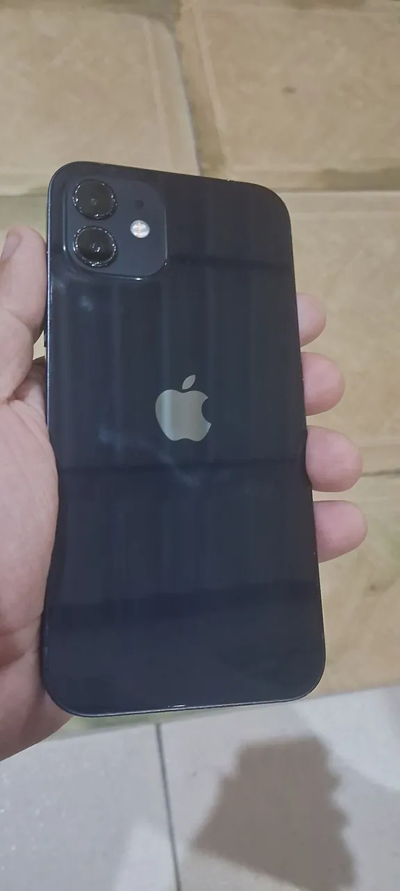 iPhone 12 (Preto) - 64GB