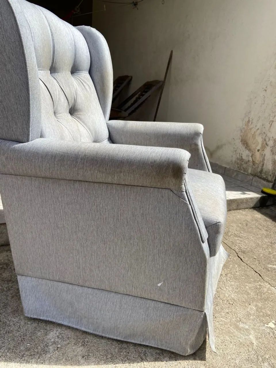 Poltrona Cinza pra amamentação e colocar bb pra dormir  - Foto 3