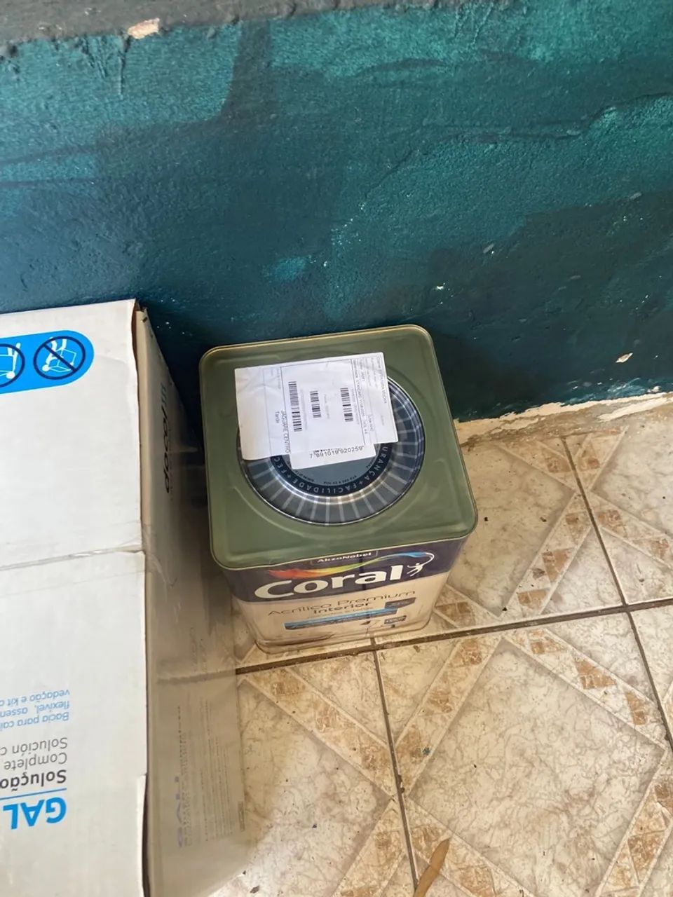 Vende se galão de 18 litros tinta acrilica - Foto 2