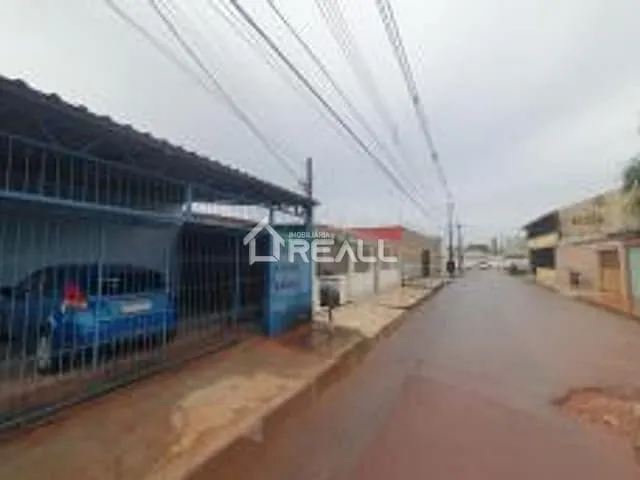 Bairro Morada do Sol, condomínio fechado à venda, 5 kitnets alugadas por R$ 600,00/mês.