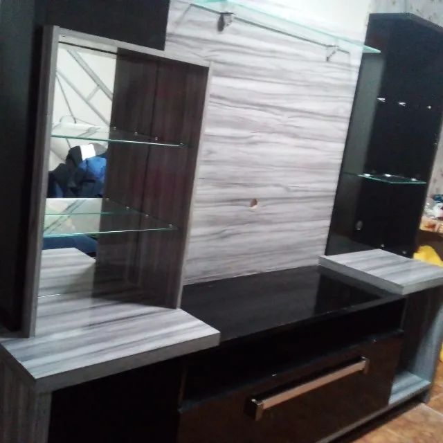 Rack grande com espelho ja esta desmontada