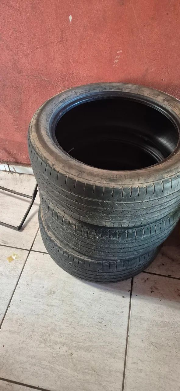 Pneu original corola cros
