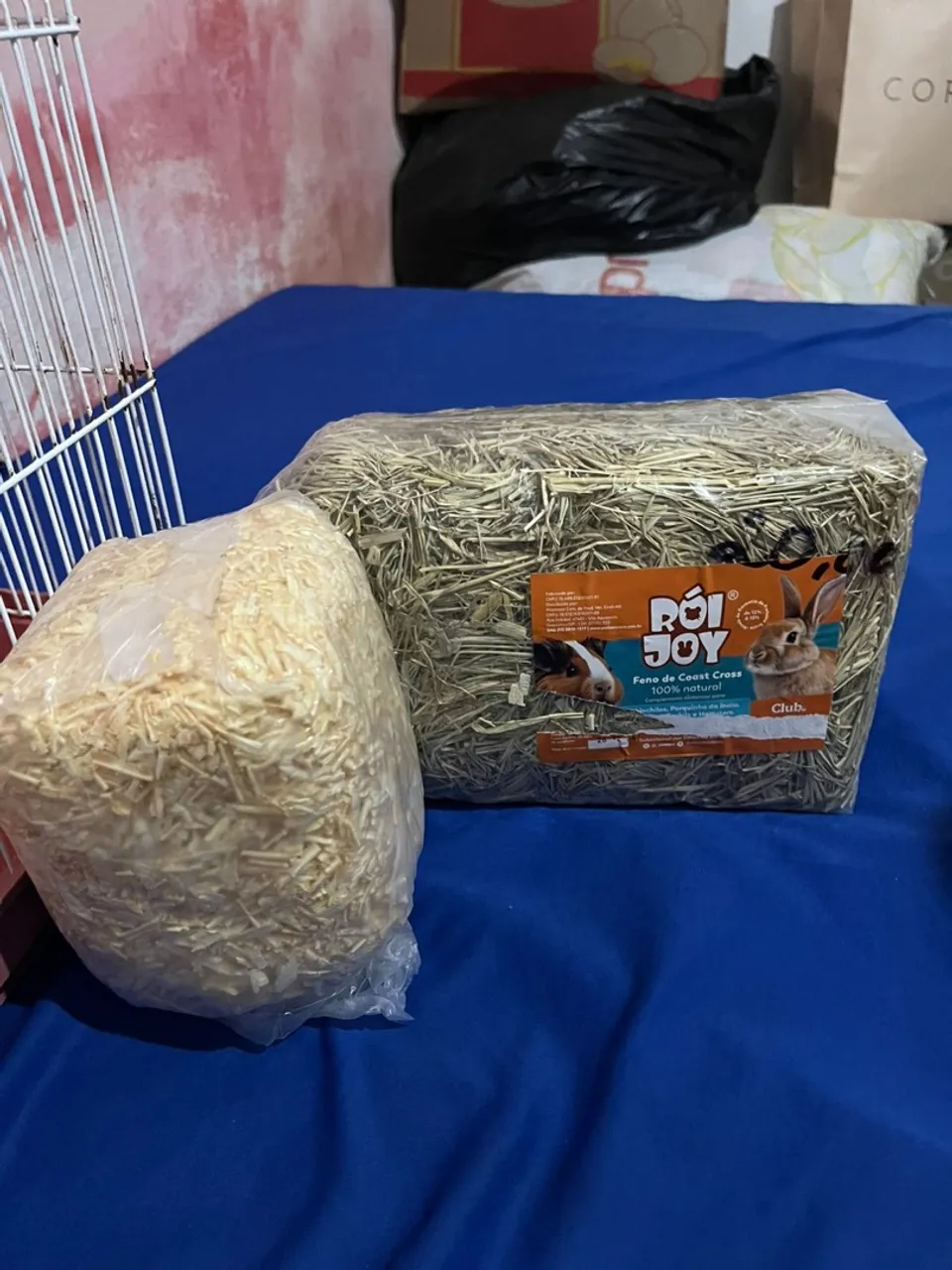 Gaiola com Feno para Roedores