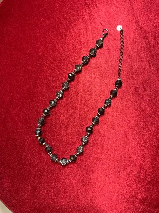 Colar de cristais pretos