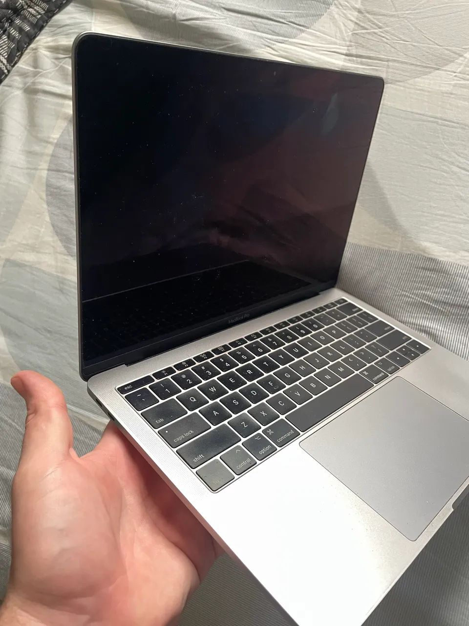 macbook pro 13 2016