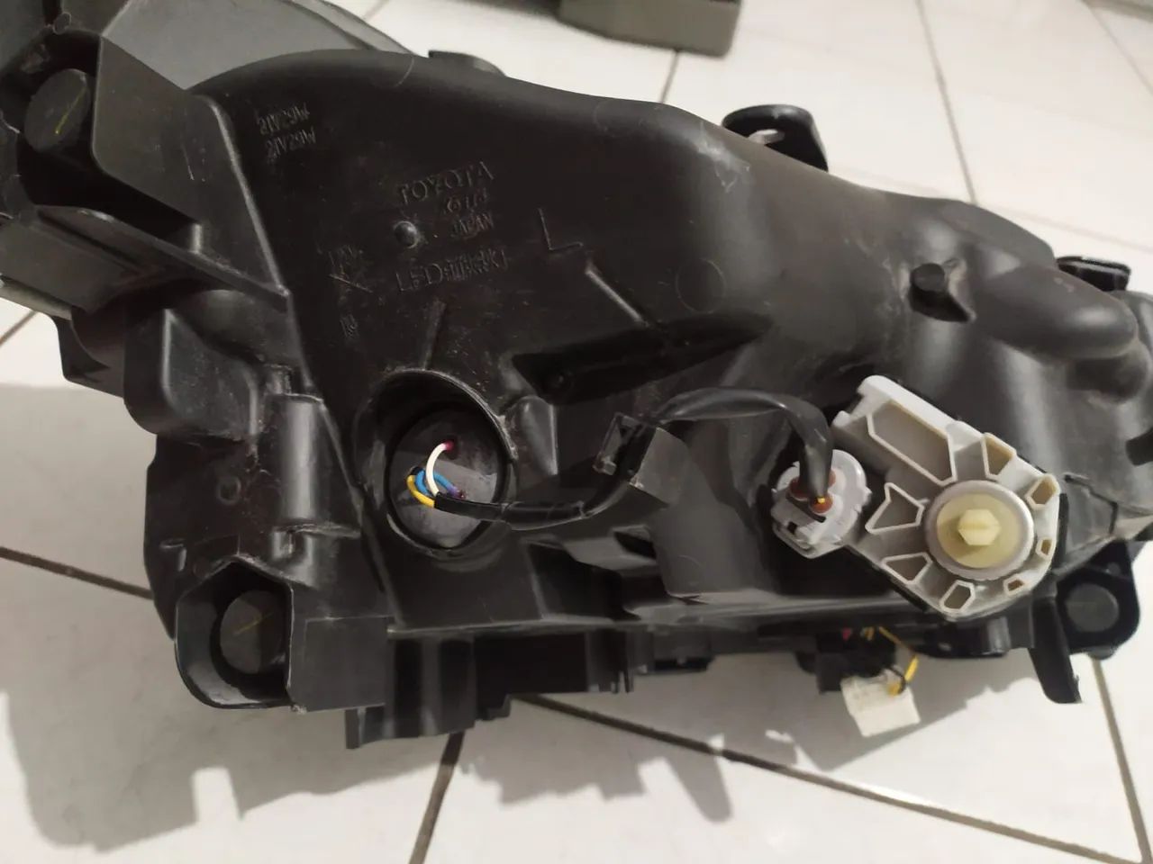 Farol Lexus NX 200t - Foto 4