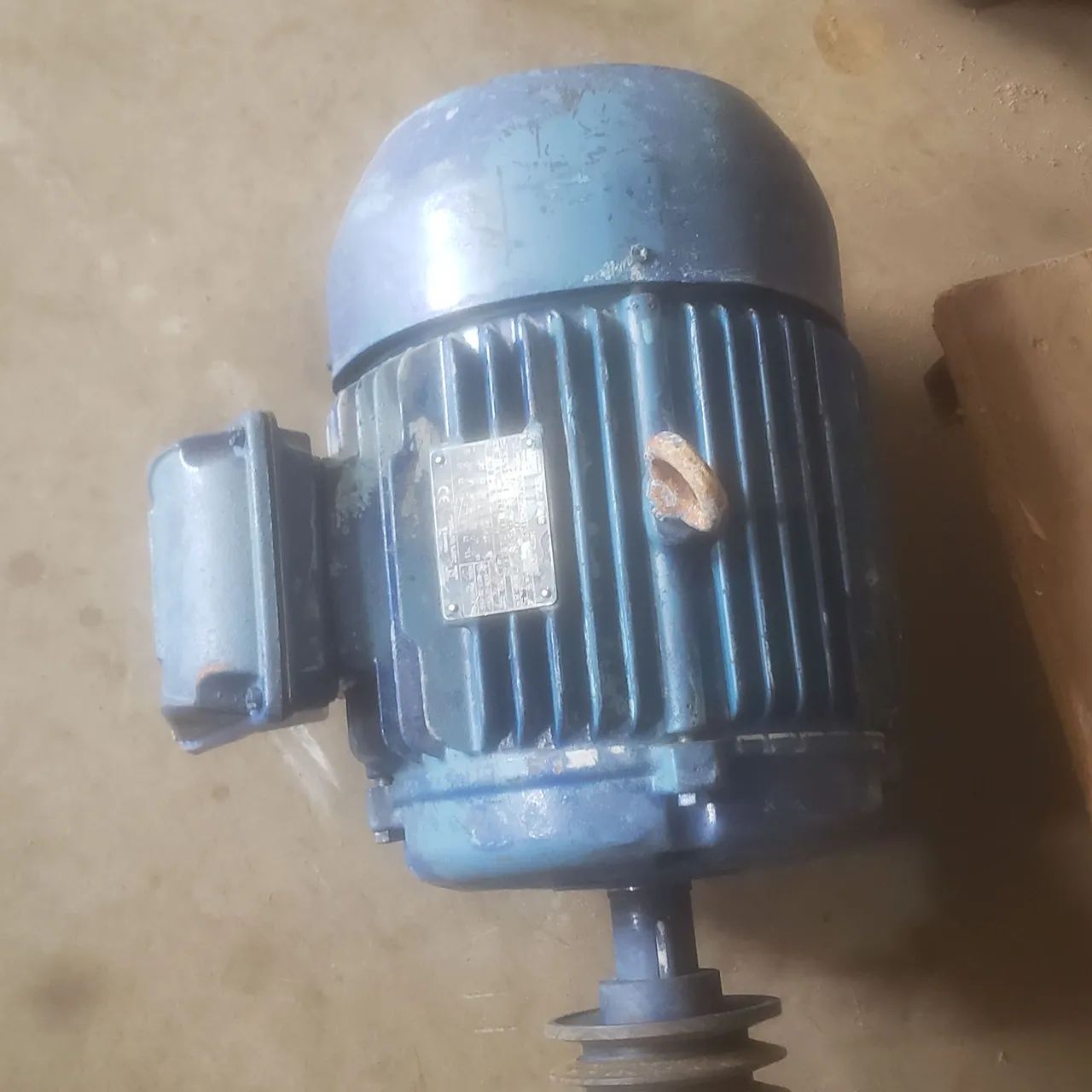 Motor trifásico 7.5  weg - Foto 2