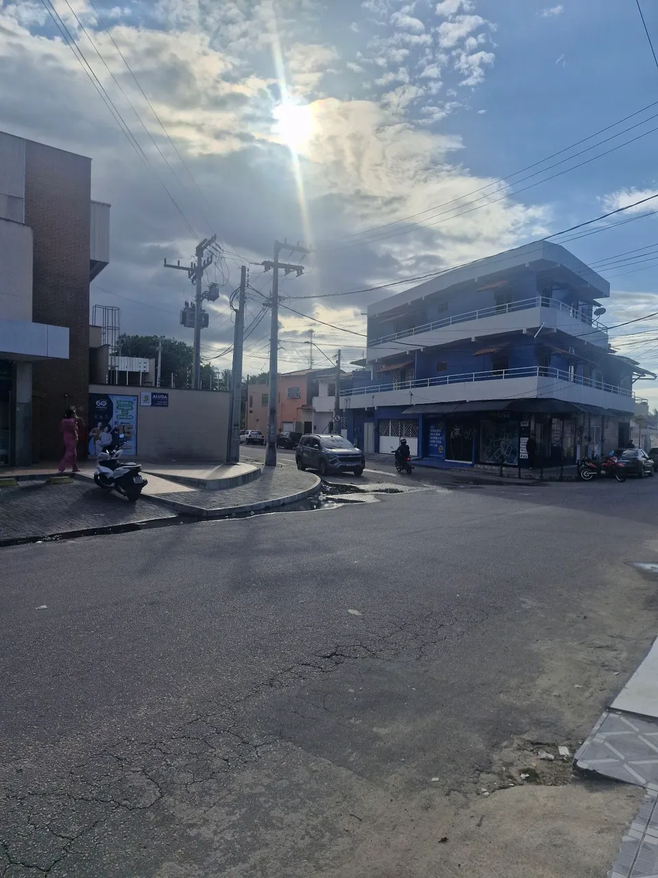 Sala comercial para locação próximo ao shopping Pitaguary