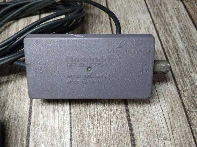 Nintendo RF Switch NES-003 - Original - Foto 2