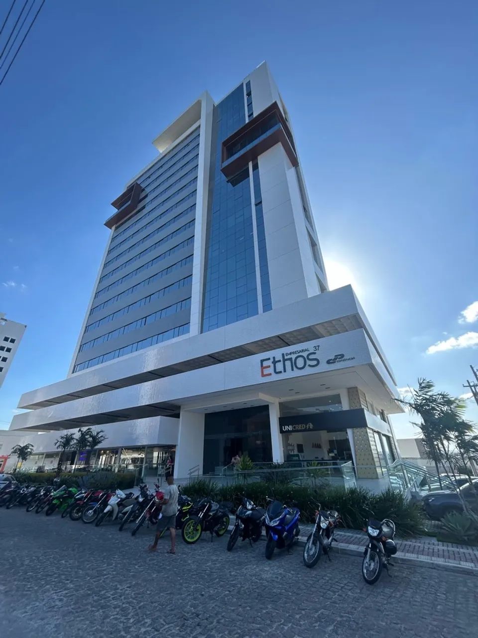 LOCAÇÃO SALA NO EMPRESARIAL ETHOS CARUARÚ