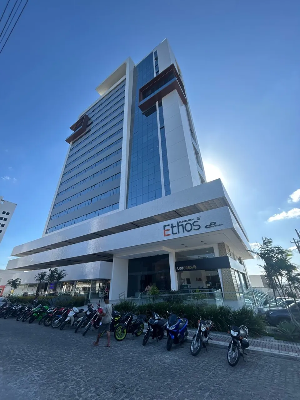 LOCAÇÃO SALA NO EMPRESARIAL ETHOS CARUARÚ
