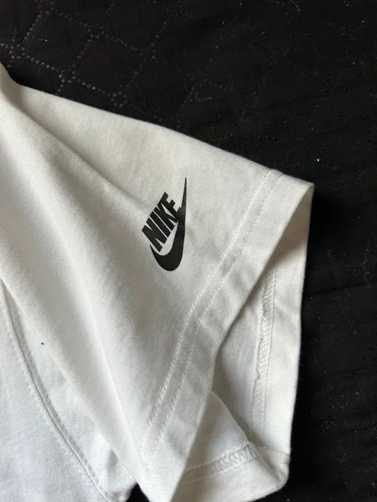 Camiseta NIKE x STUSSY branca - Foto 4