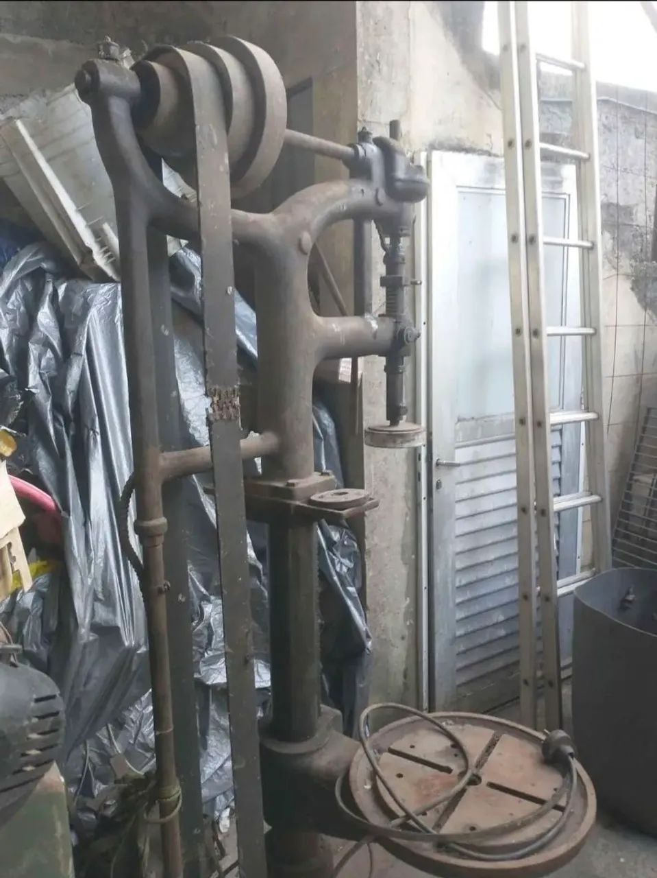 Furadeira de coluna antiga  - Foto 2