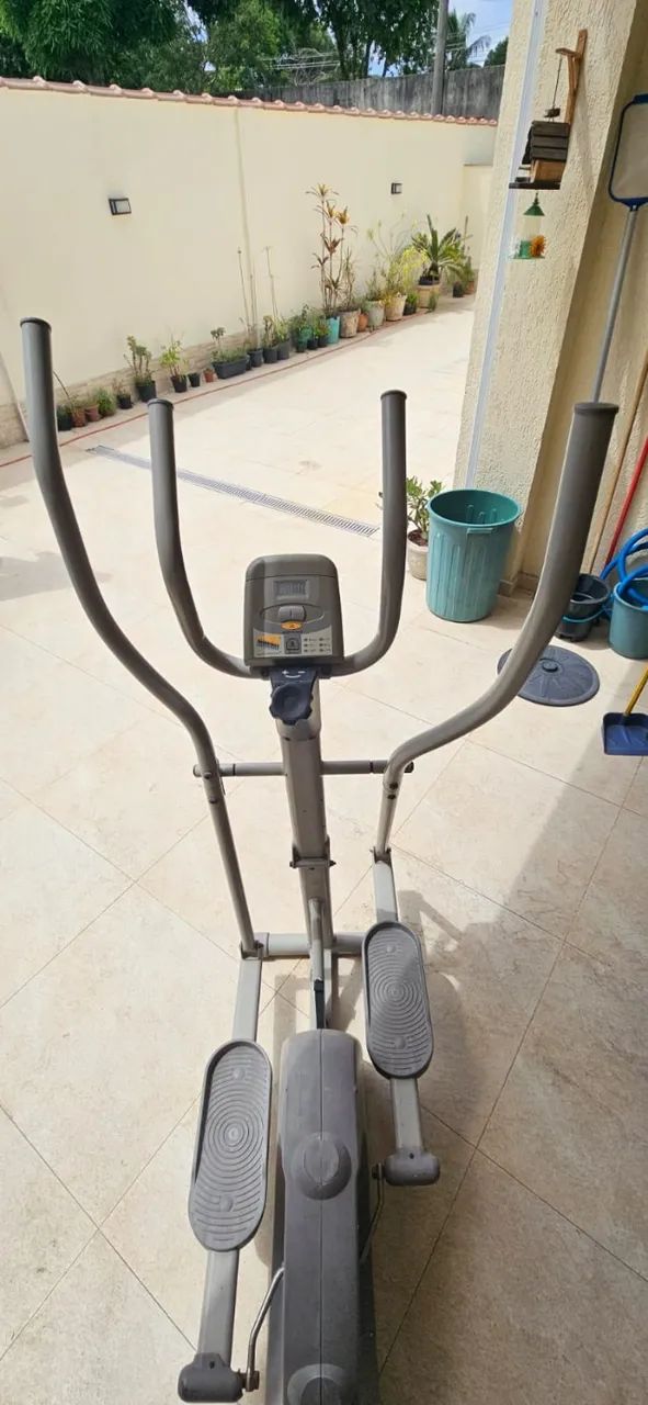 Elípitico Athletic Trainee em Perfeito Estado.