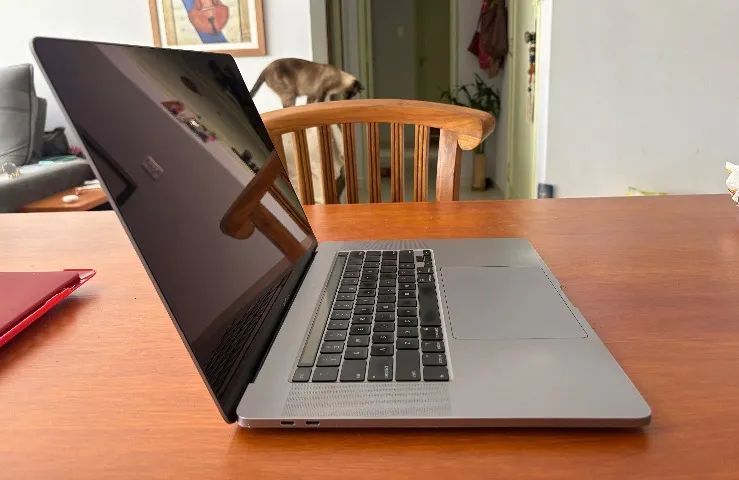 MacBook Pro 16インチ 512GB 美品 MacBook Pro 16