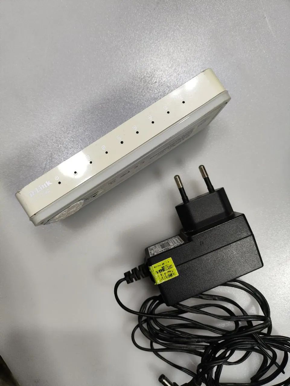 Switch dlink semi-novo 