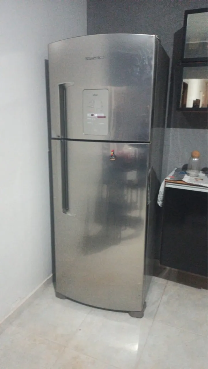Geladeira 320 litros
