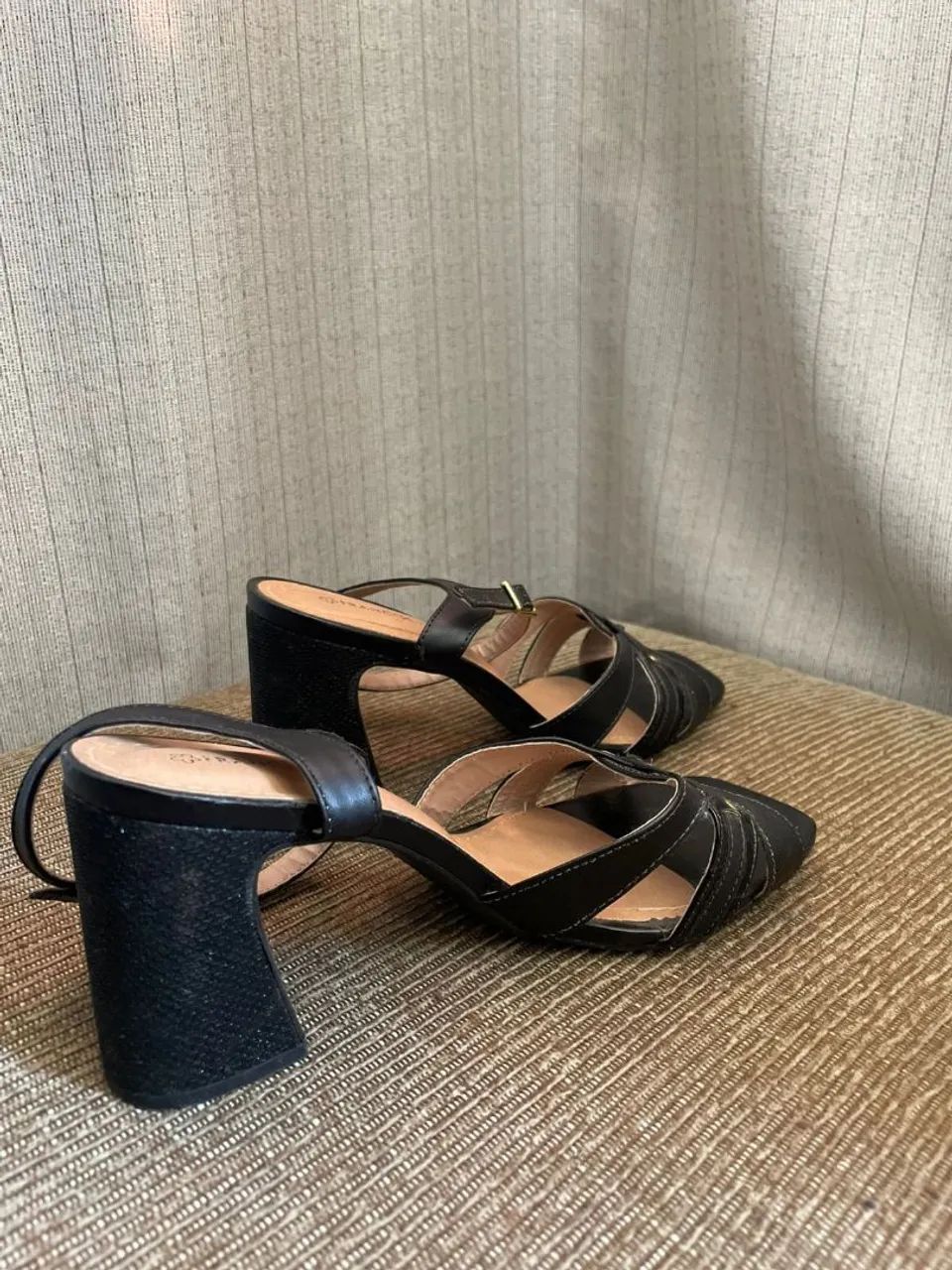 Sandália thaiza franciskinni 37 - Foto 2