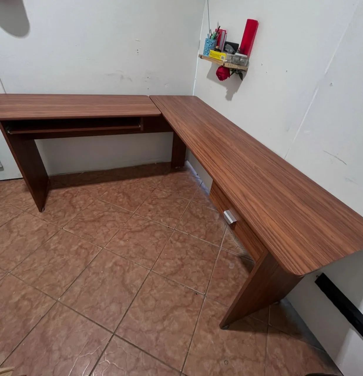 Promoção Mesa em L Marrom - 23/07