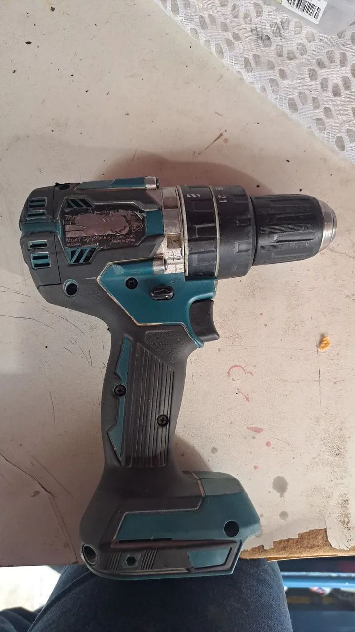 Furadeira / parafusadeira Makita 