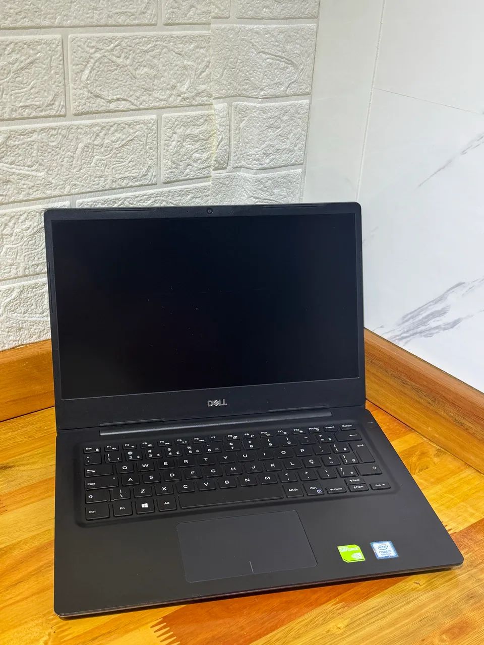 Notebook Dell i5 8th 8gb de RAM Nvme 256gb Placa de vídeo 2gb
