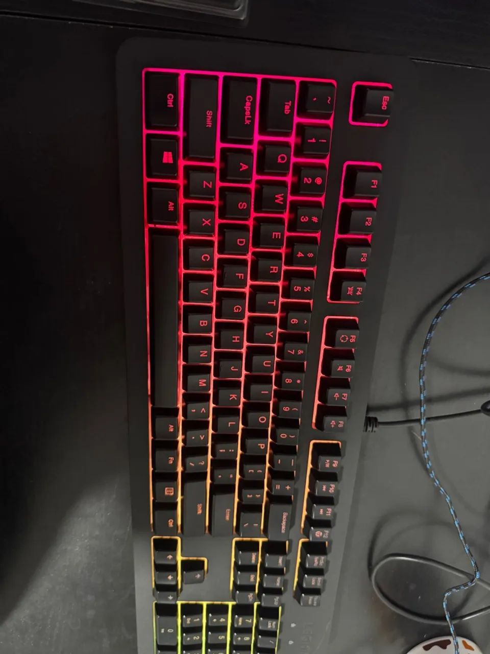 Mouse e teclado gamer legion 