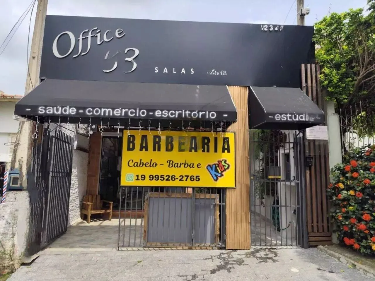 STUDIOS SALAS COMERCIAIS